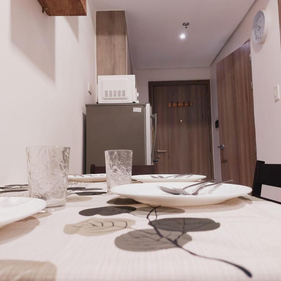 One Bedroom Condo Unit Fame Residences Manila Exterior photo