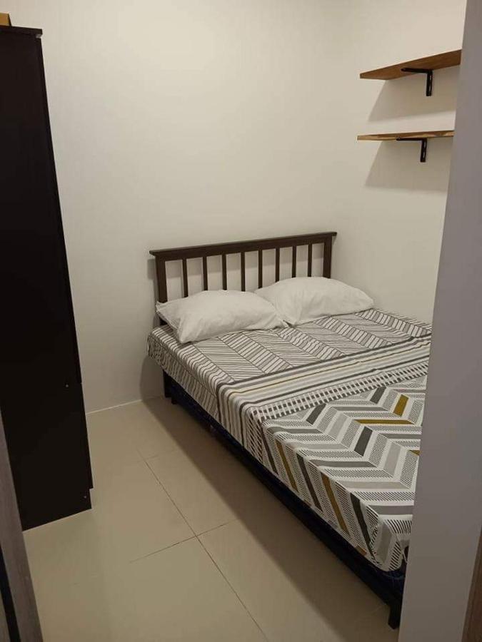 One Bedroom Condo Unit Fame Residences Manila Exterior photo